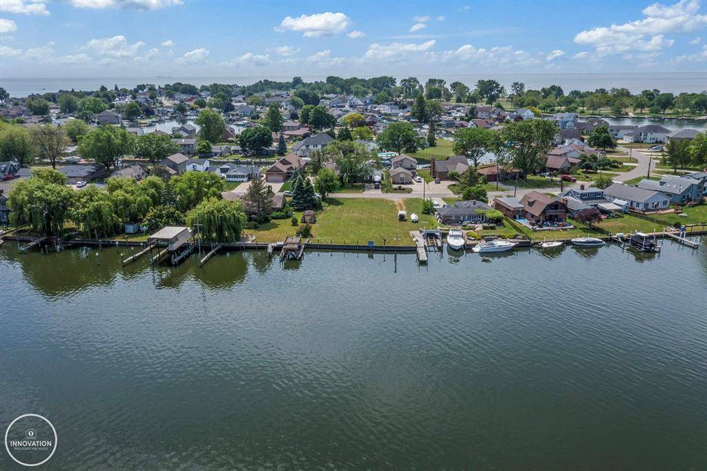 Harrison Twp, MI 48045,38187 Huron Pointe Drive