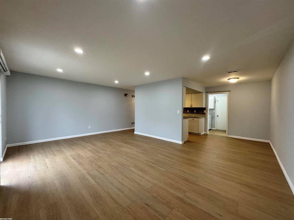 Sterling Heights, MI 48312,37965 Haylander Drive UNIT 2