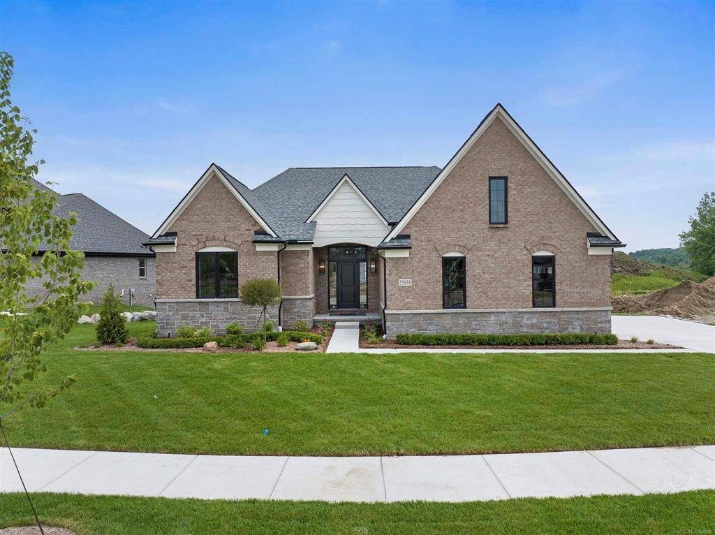 Shelby Twp, MI 48315,55867 Laurel Oaks Lane 2