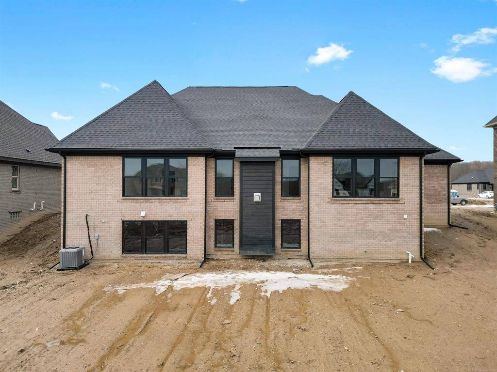 Shelby Twp, MI 48315,55577 Laurel Oaks Lane 41