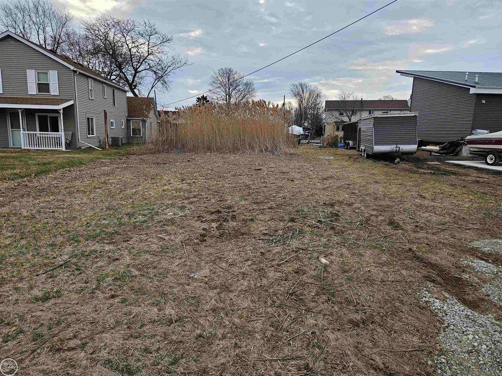 Chesterfield Twp, MI 48047,45440 Jefferson Avenue