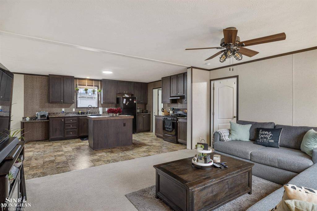 New Haven Vlg, MI 48048,33234 Deerwood Street