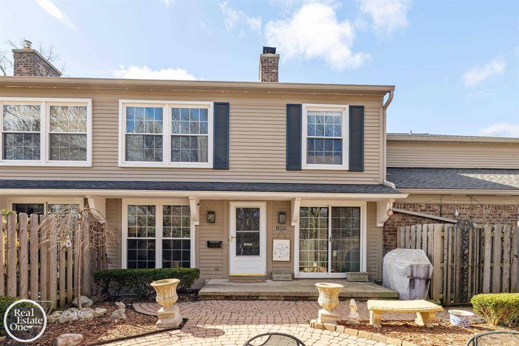 St. Clair Shores, MI 48080,22053 Shorepointe Lane