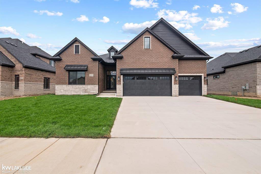 Macomb Twp, MI 48044,19279 Springbrook Drive 175