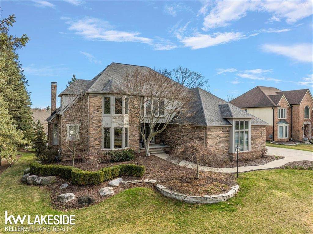 Rochester, MI 48307,1065 Stony Pointe Boulevard