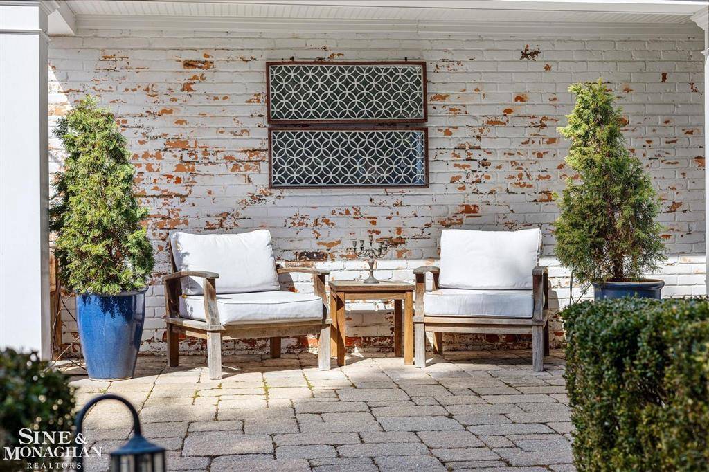 Grosse Pointe Farms, MI 48236,130 Merriweather Road