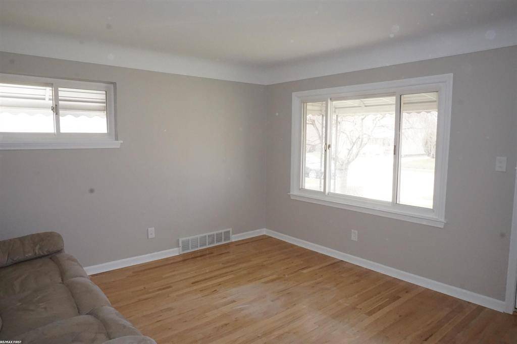 Roseville, MI 48066,25280 Fern Street