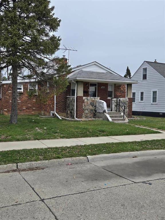 Eastpointe, MI 48021,16207 Chesterfield Avenue