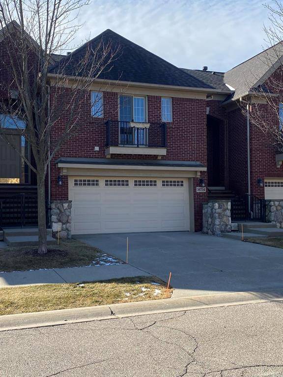 Macomb Twp, MI 48044,16714 Newbury Avenue