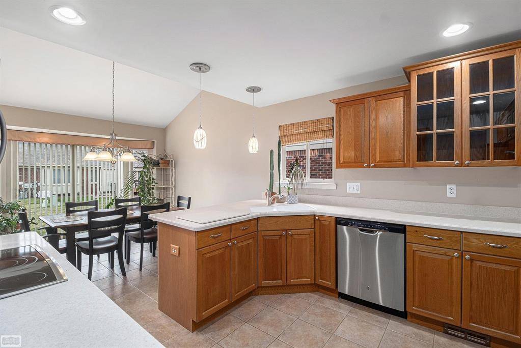 Shelby Twp, MI 48317,6979 N Central Park Drive