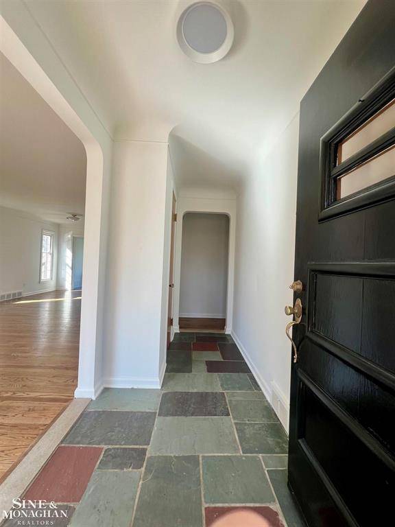 Grosse Pointe Woods, MI 48236,1222 Anita Avenue