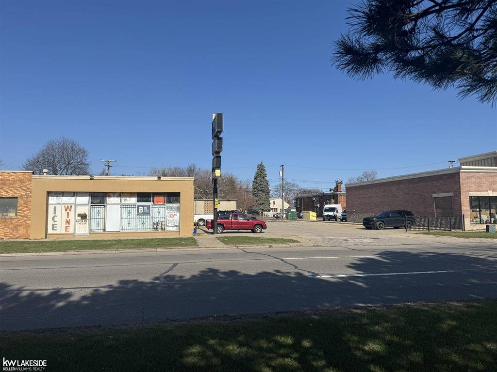 Roseville, MI 48066,26631 Gratiot Avenue