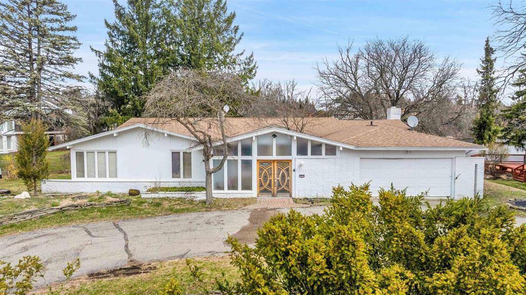 West Bloomfield Twp, MI 48323,3352 Bloomfield Shore Drive