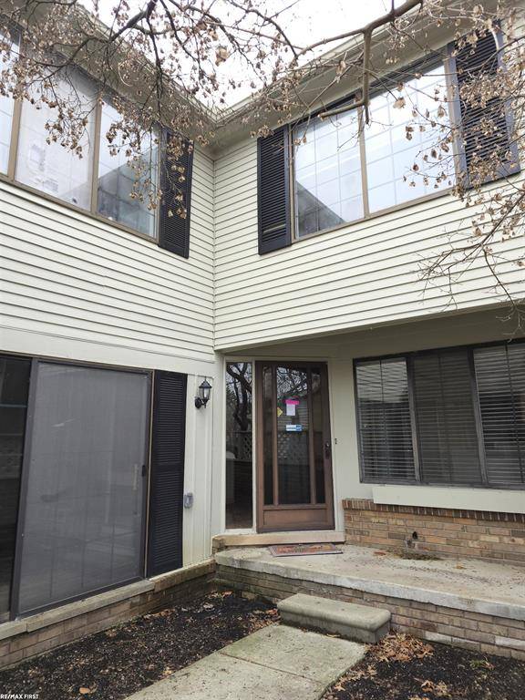 West Bloomfield Twp, MI 48322,6027 Pebble Lane Court