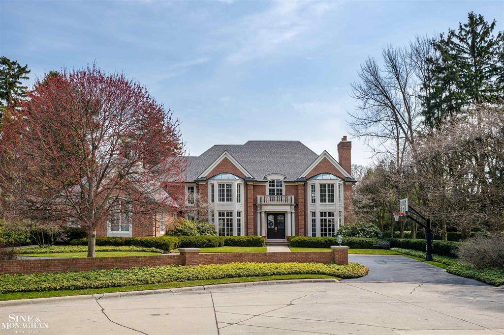 Grosse Pointe Farms, MI 48236,41 Christine Drive