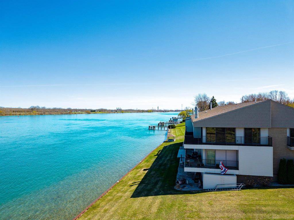 East China Twp, MI 48054,3997 #2 River Road