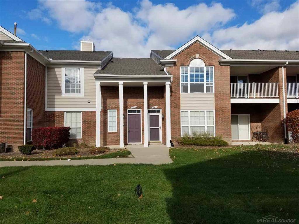 Macomb Twp, MI 48044,16404 Dominion Drive 203