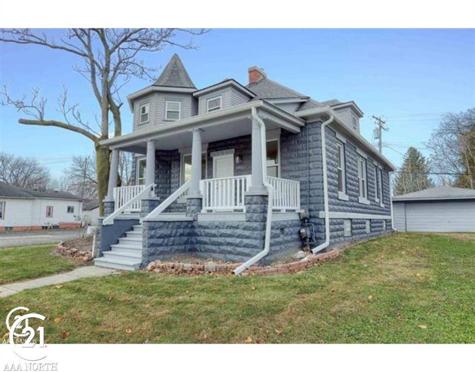 Mt. Clemens, MI 48043,33 NORTHBOUND GRATIOT Avenue