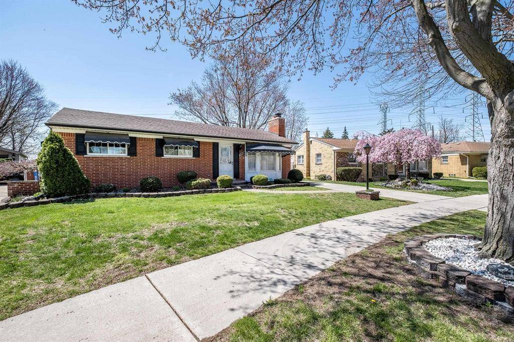 Warren, MI 48088,29829 NEWPORT Drive