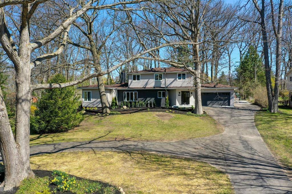 Bloomfield Hills, MI 48302,410 Kendry Drive