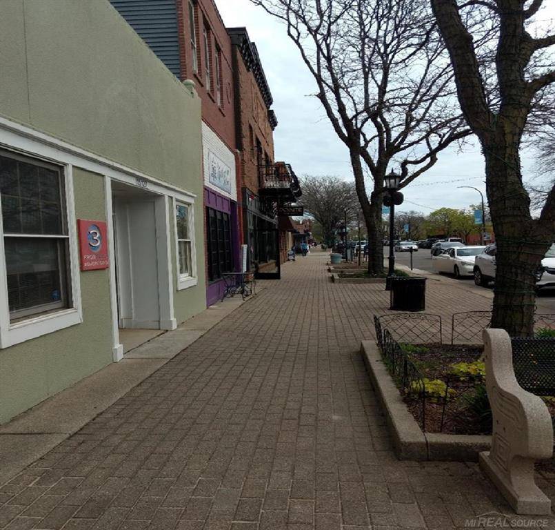Grosse Pointe Park, MI 48230,15129 Kercheval Avenue