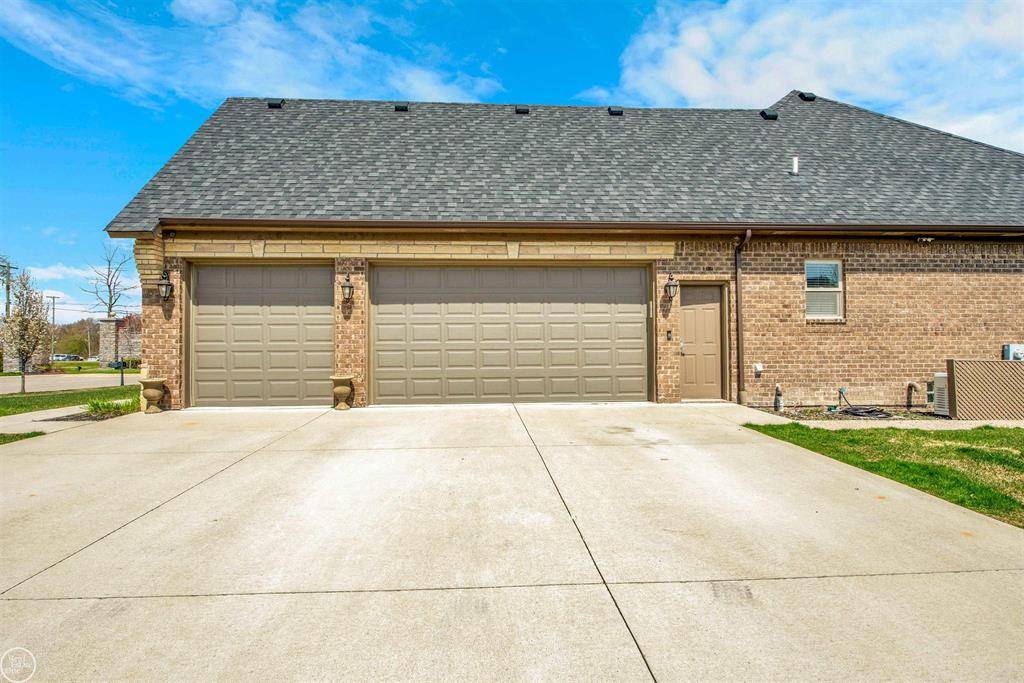 Harrison Twp, MI 48045,39988 W Offshore Drive