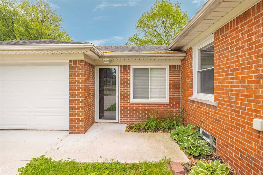 Clinton Twp, MI 48035,35734 Weideman Street
