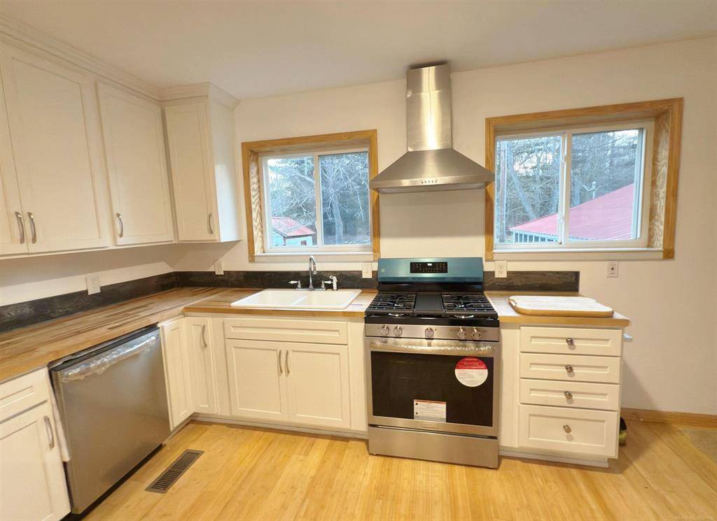 Lexington Twp, MI 48450,4358 Lakeshore Road