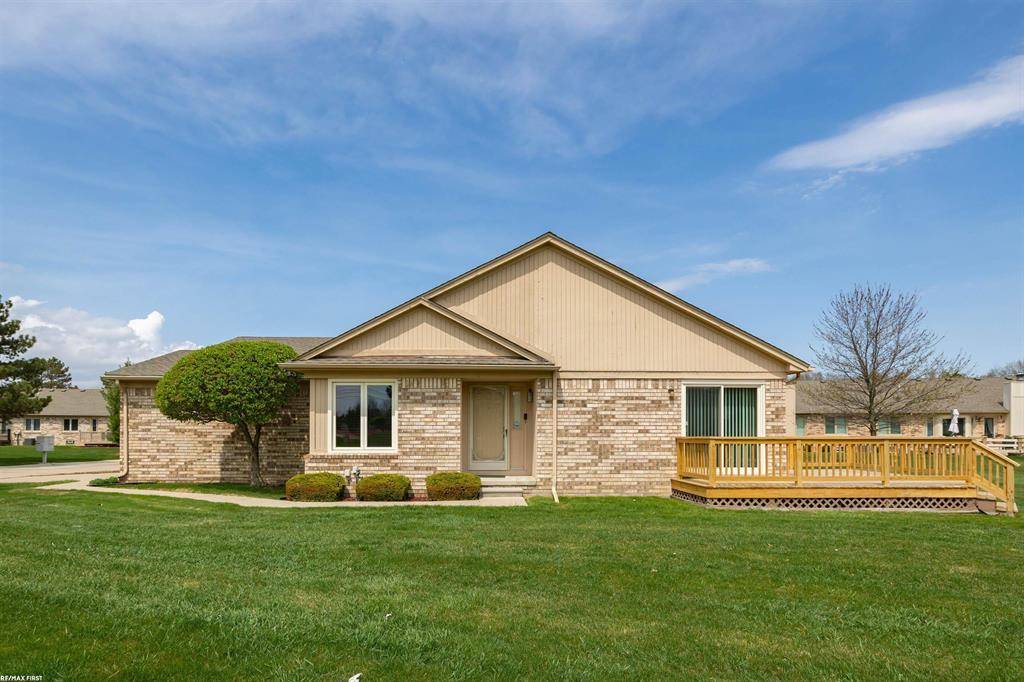 Clinton Twp, MI 48038,41212 Whispering Oaks Drive
