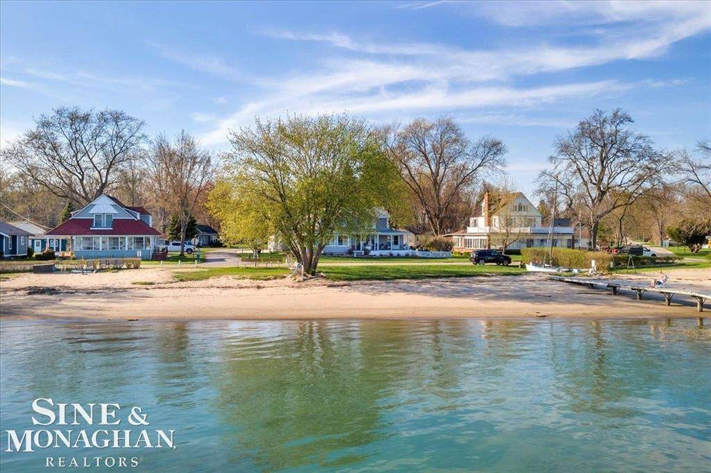 Clay Twp, MI 48028,374 Monroe Boulevard