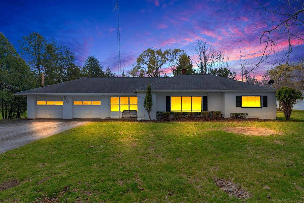 Port Sanilac Vlg, MI 48469,7224 Cherry Street