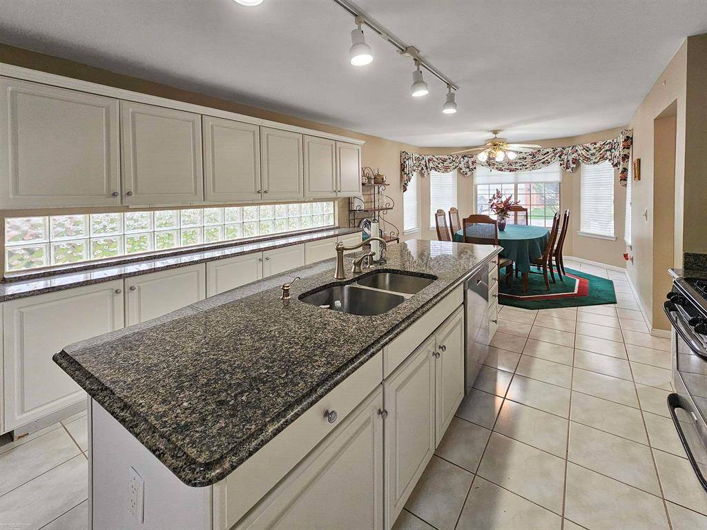 Washington Twp, MI 48094,6958 Cross Creek Drive