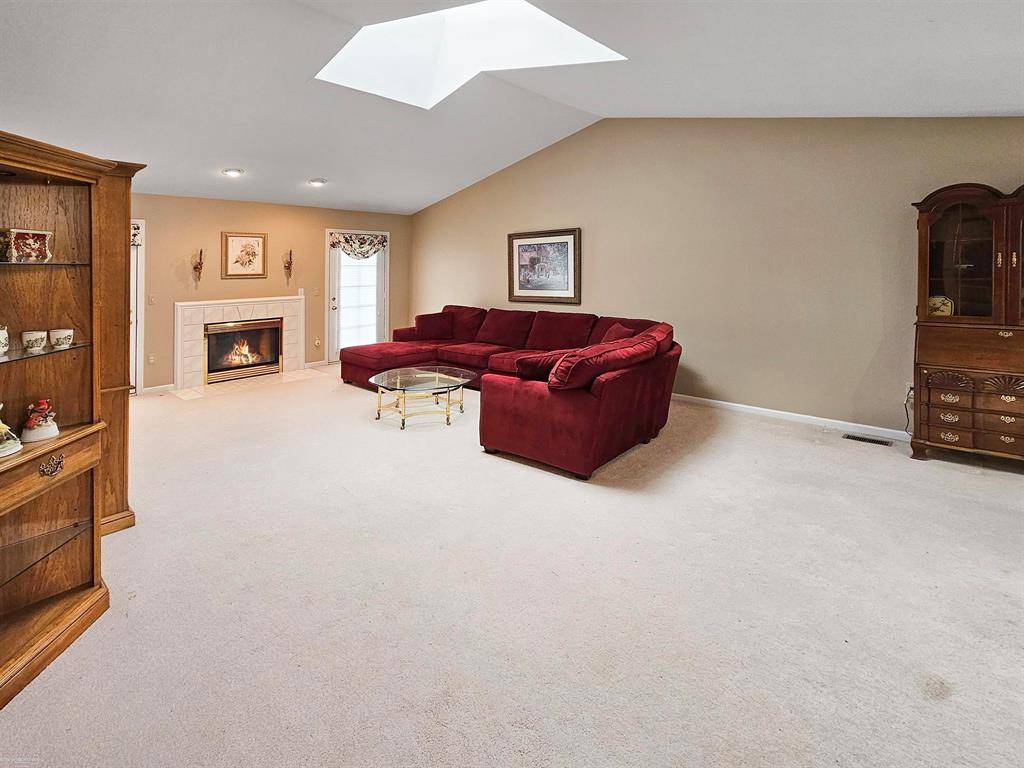 Washington Twp, MI 48094,6958 Cross Creek Drive