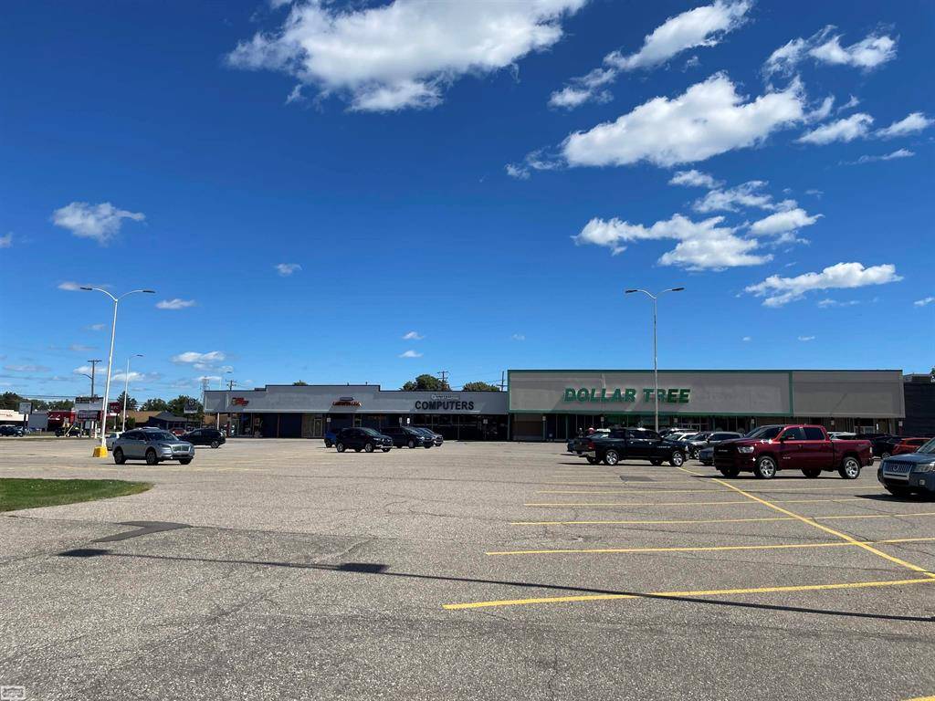 Warren, MI 48088,30842 Schoenherr Road