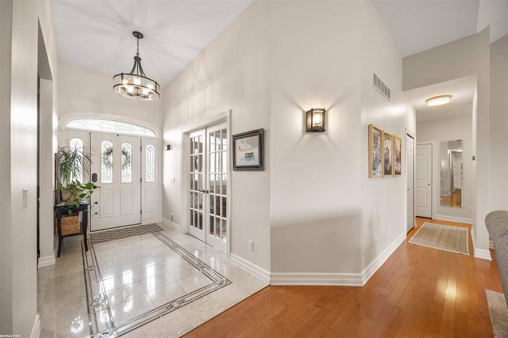 Macomb Twp, MI 48042,23380 Hidden Creek Drive