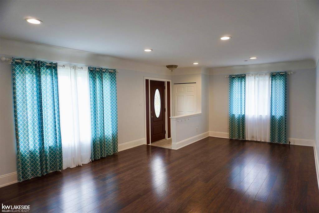 Harrison Twp, MI 48045,39660 Prentiss Street