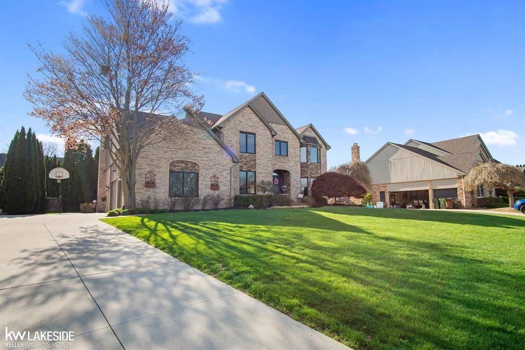 Shelby Twp, MI 48316,55461 Cleveland