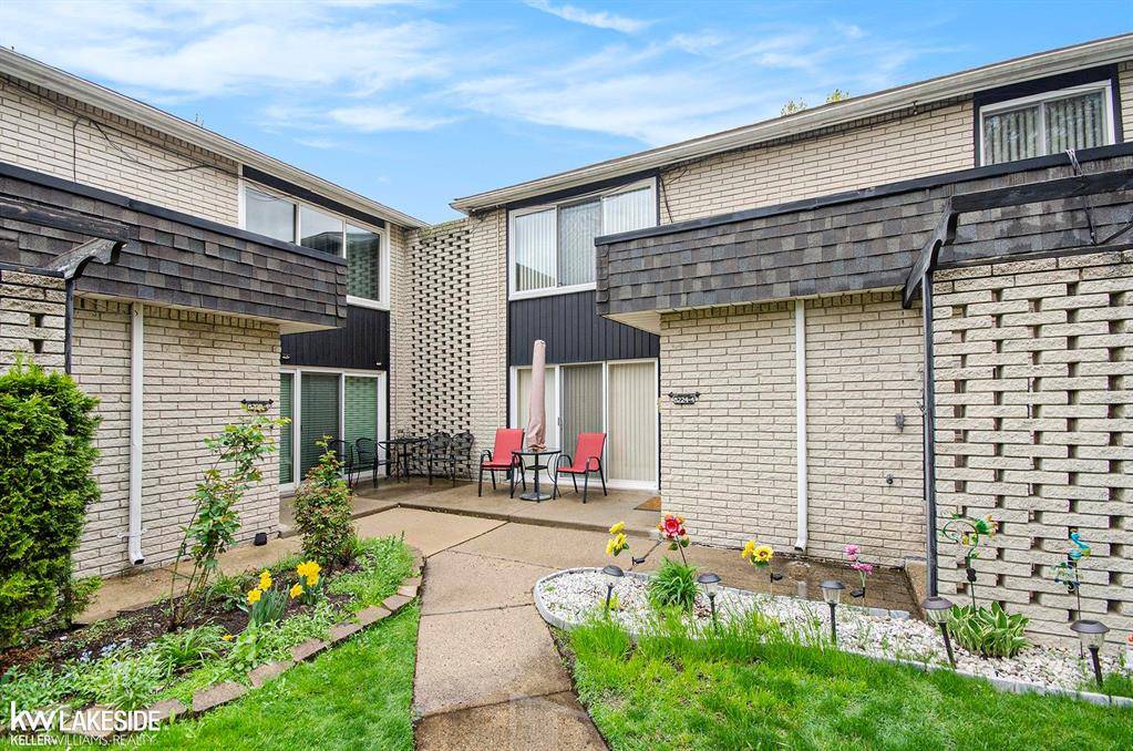 Warren, MI 48093,8208 Karam Boulevard 4