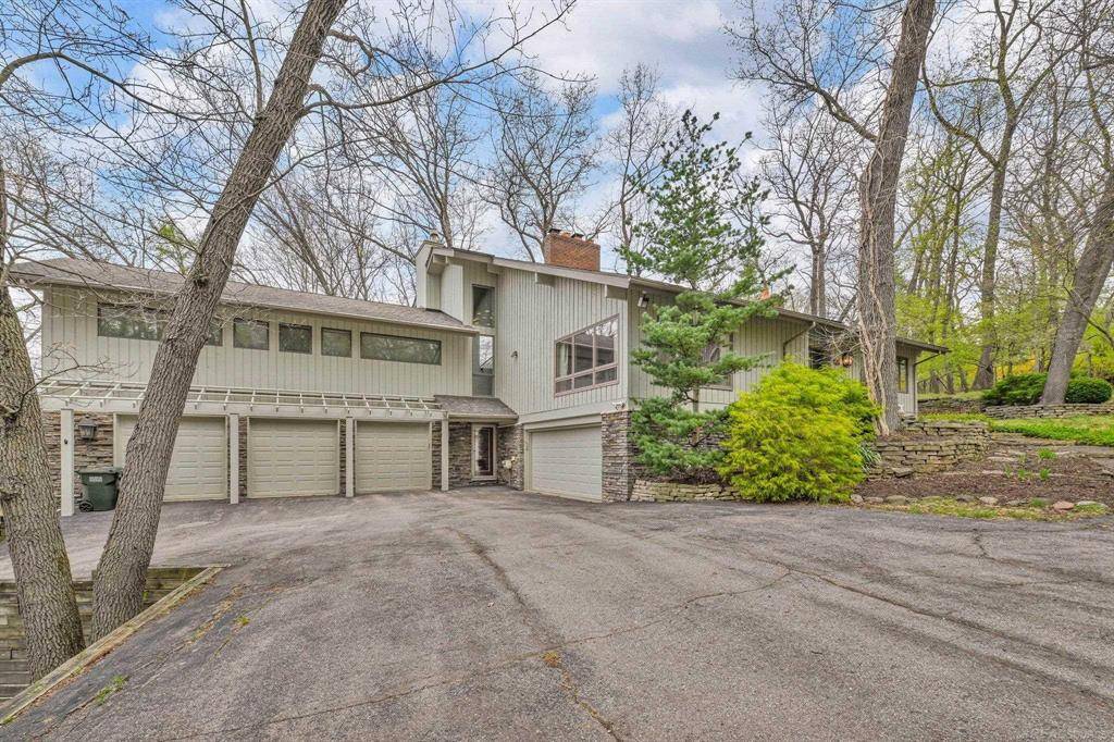 Rochester Hills, MI 48306,905 Hidden Oak Hill Lane