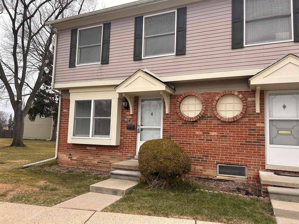 Clinton Twp, MI 48036,19937 Great Oaks Cir. N Circle