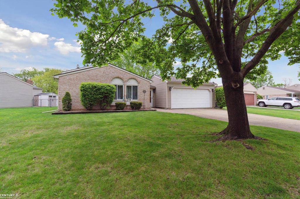 Clinton Twp, MI 48038,16060 Touraine Drive