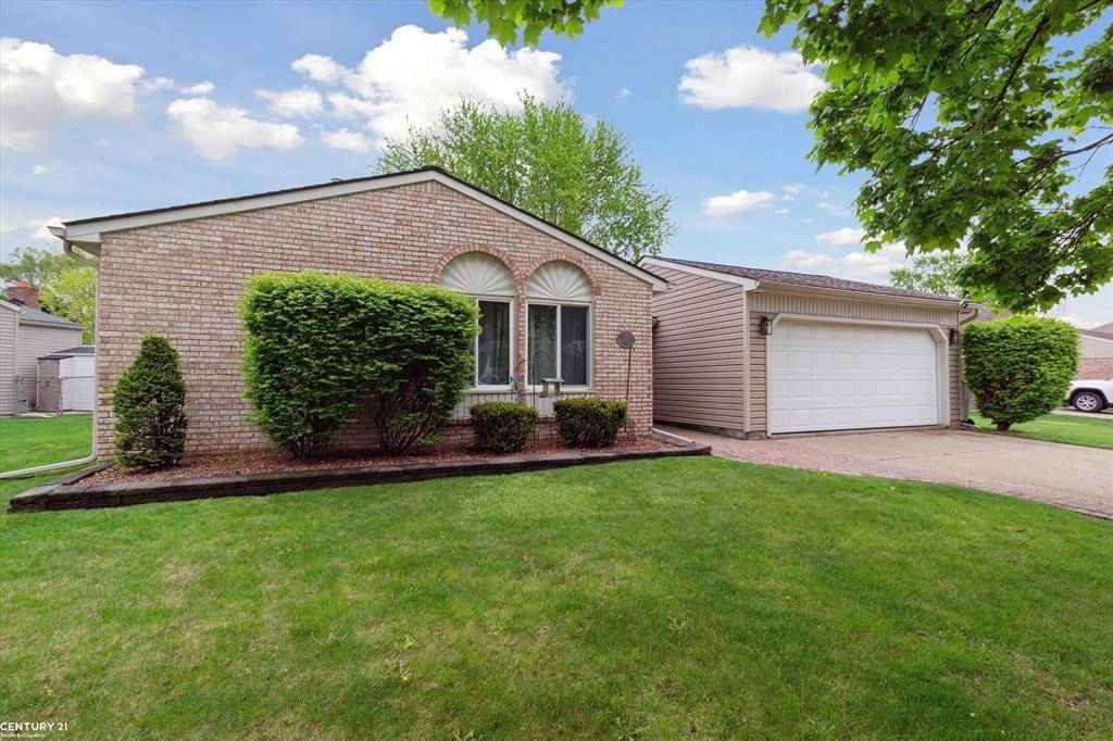 Clinton Twp, MI 48038,16060 Touraine Drive