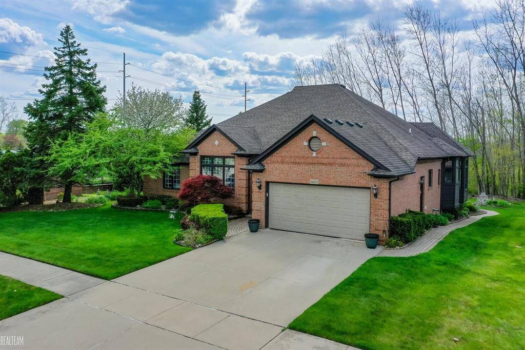 Macomb Twp, MI 48042,51077 Woodside Drive