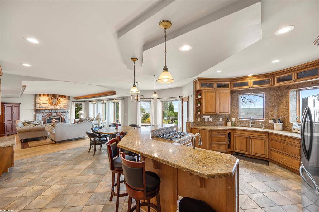 Deckerville Vlg, MI 48427,3864 Lakeshore Road