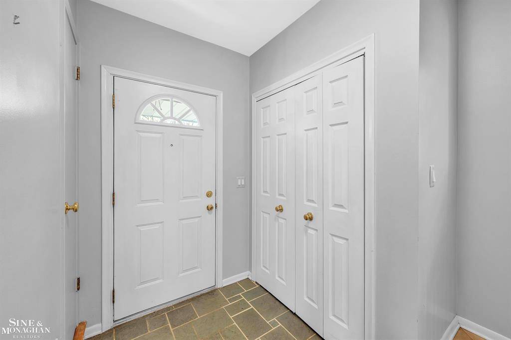 Harper Woods, MI 48225,21159 Lennon Street
