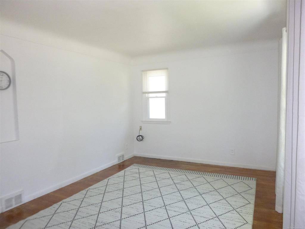 St. Clair Shores, MI 48080,22951 Pleasant Drive