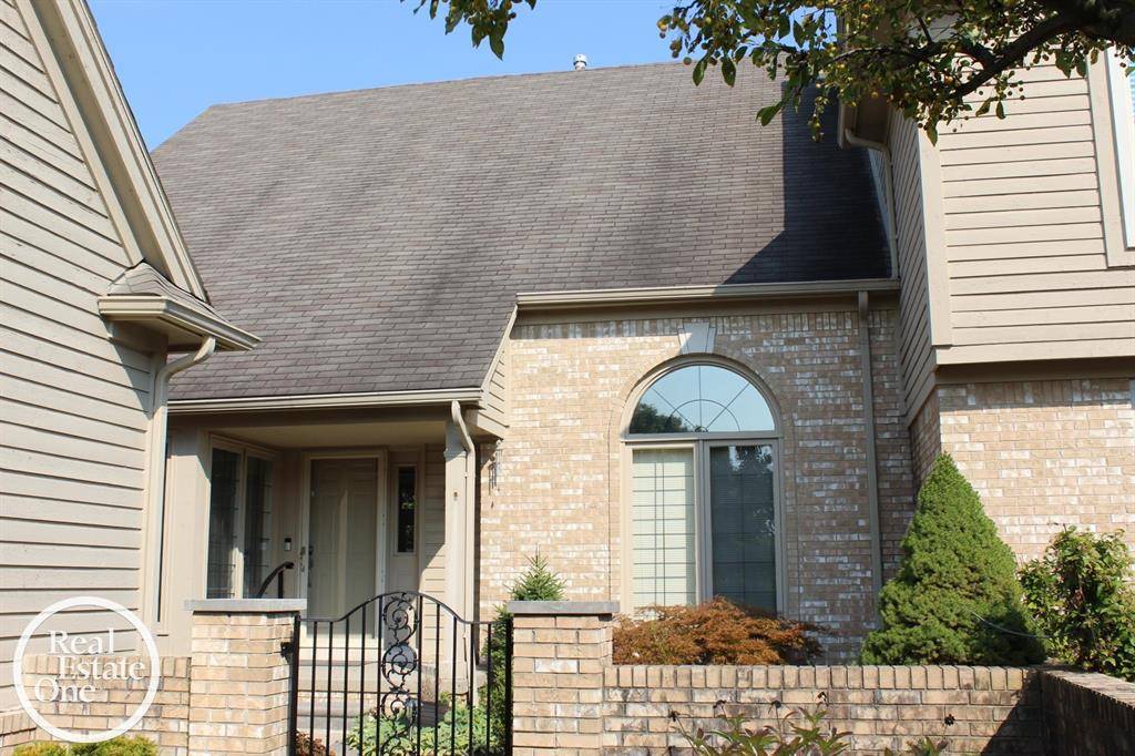 Macomb Twp, MI 48042,16876 Pebble Court