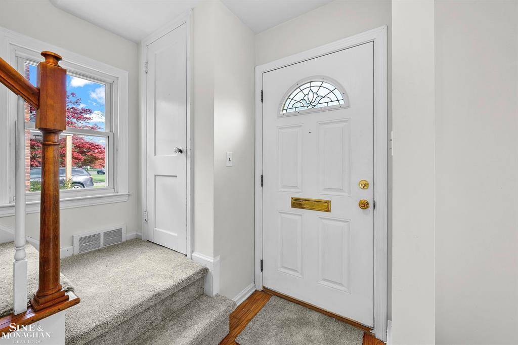 Grosse Pointe Farms, MI 48236,419 Moross Road
