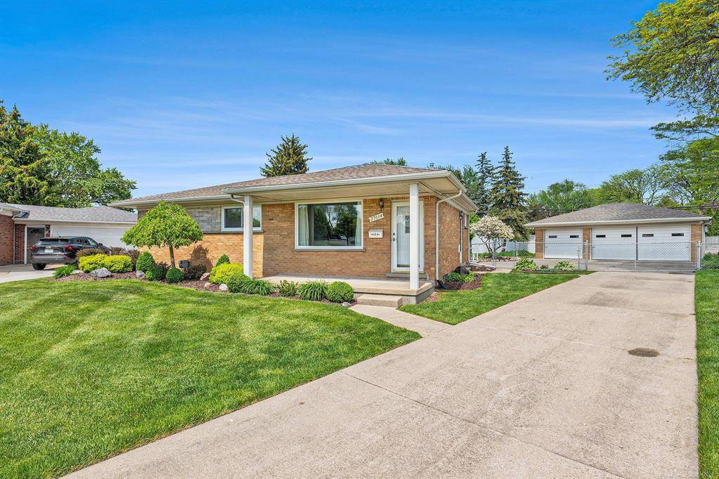 Warren, MI 48088,27614 Dover Avenue
