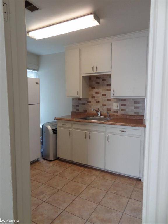 Mt. Clemens, MI 48043,172 North #2 Avenue